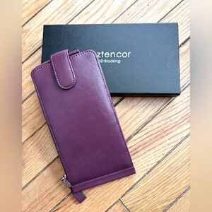 Huztencor Burgundy RFID Blocking Wallet